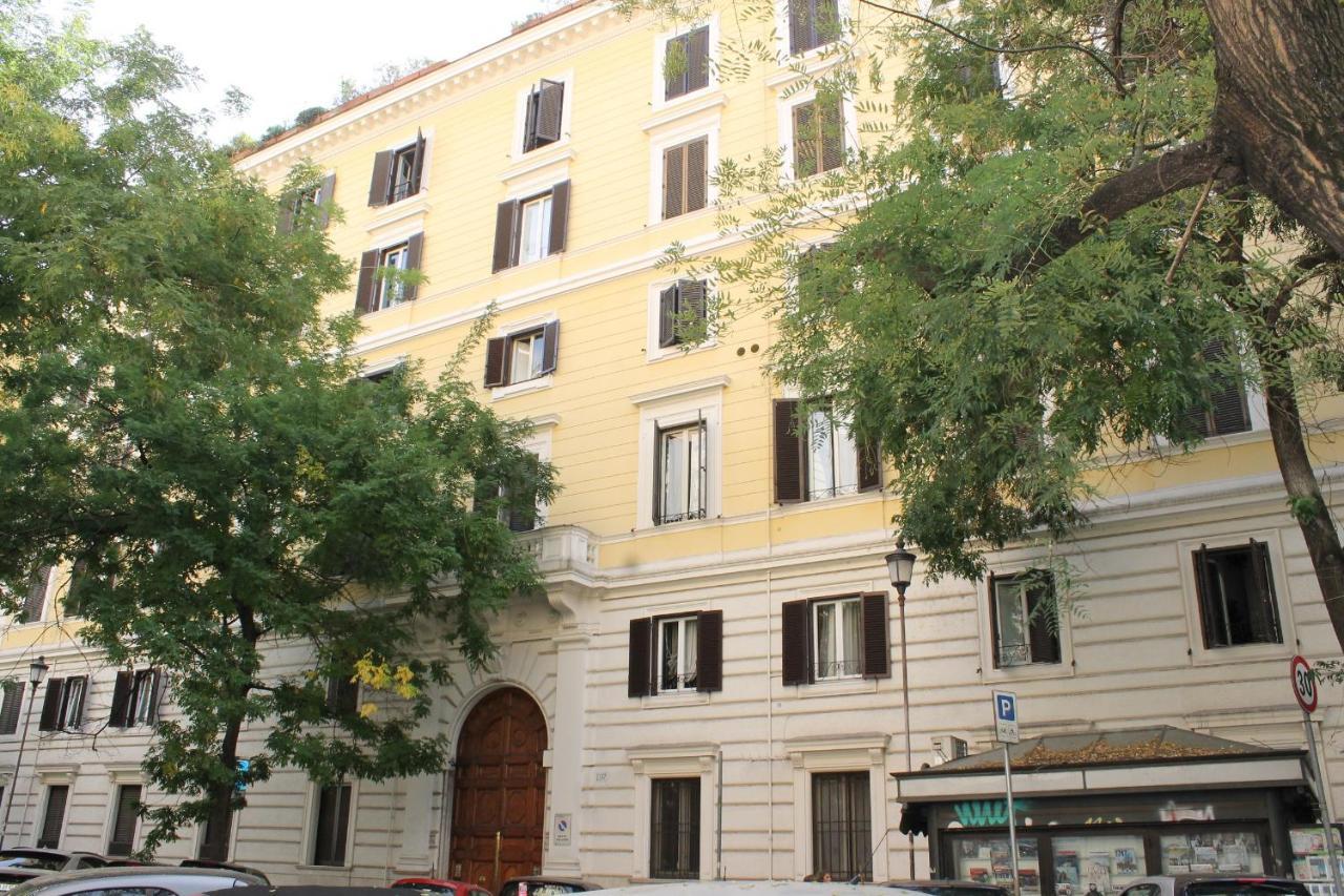 Hotel Little Rose Haven Roma Esterno foto